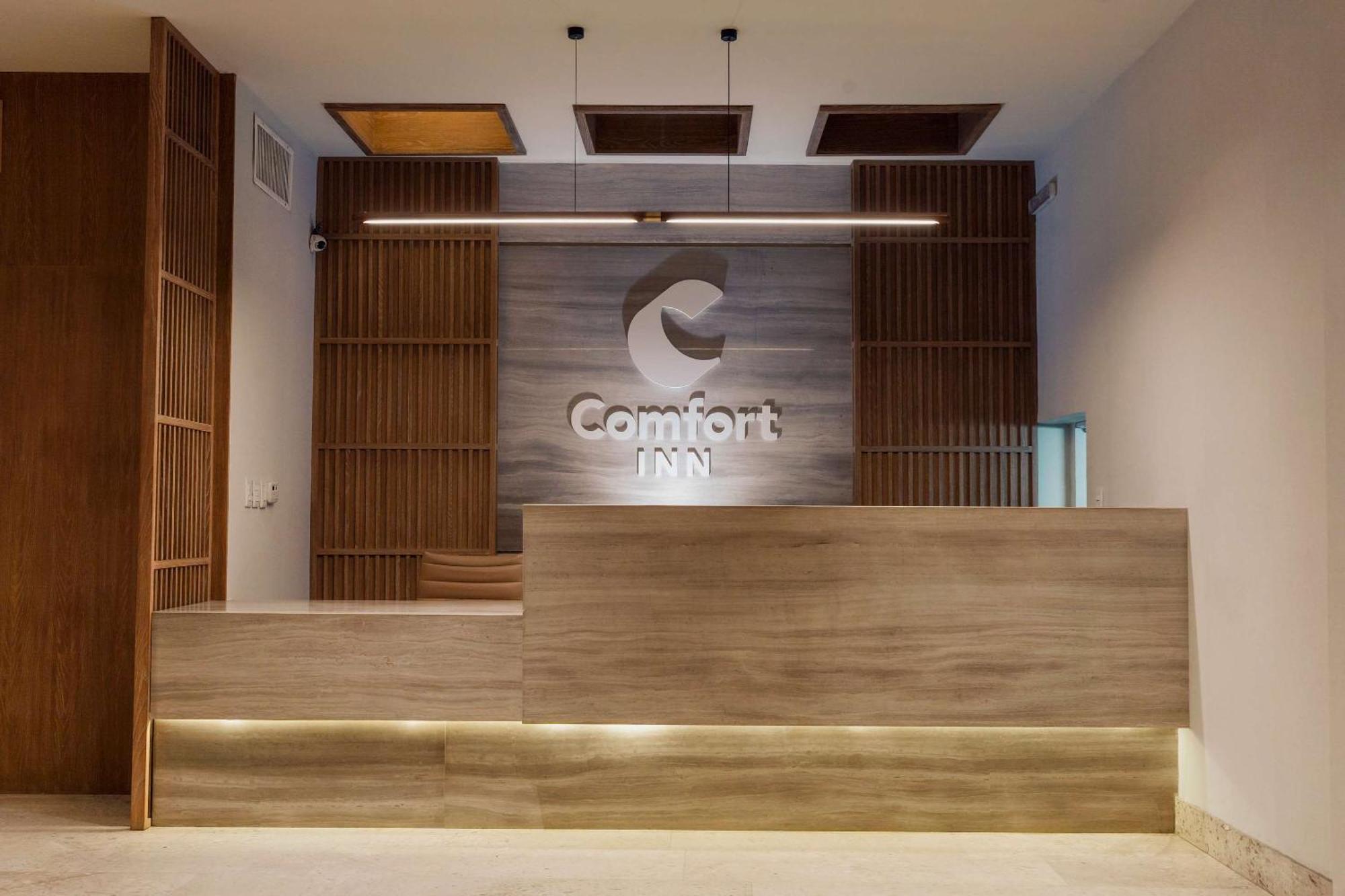 Comfort Inn Тампико Экстерьер фото